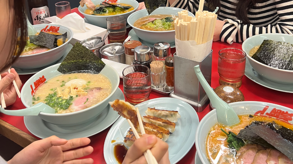 ノリで神戸まで😹1時間並んだよ。。