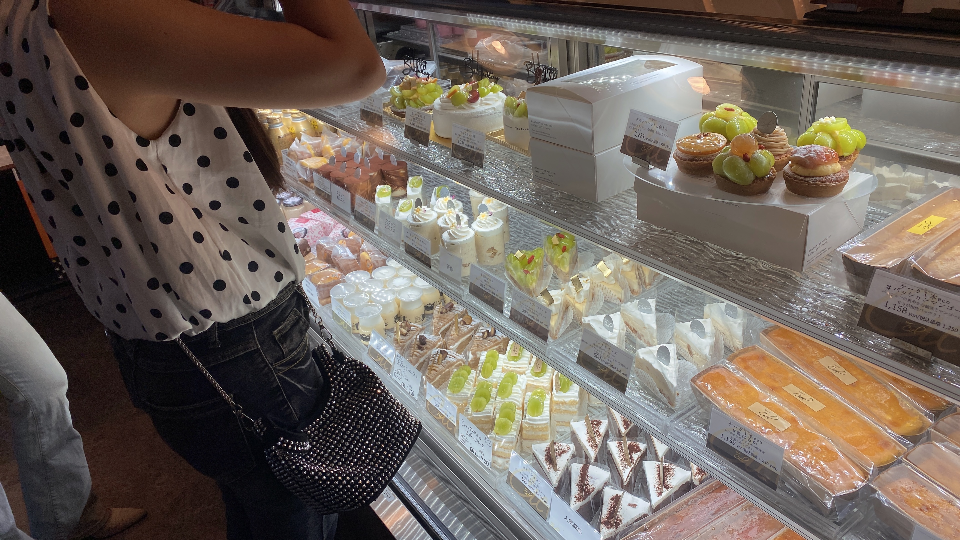 " 餃子は2回噛んで3等分にして飲み込む🫪ももさん🍑パワーワードすぎる "