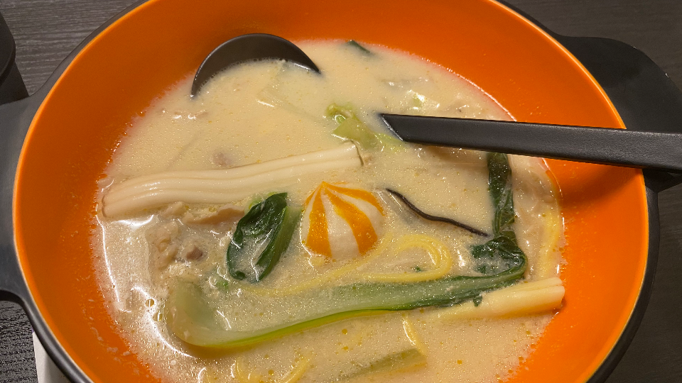 " 美味しくなさそうな麻辣湯🍜【ニュース速報】今日と明日体験入店あり✨️ "