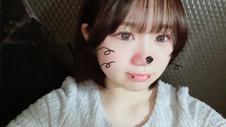 リップないと血色なさすぎる笑