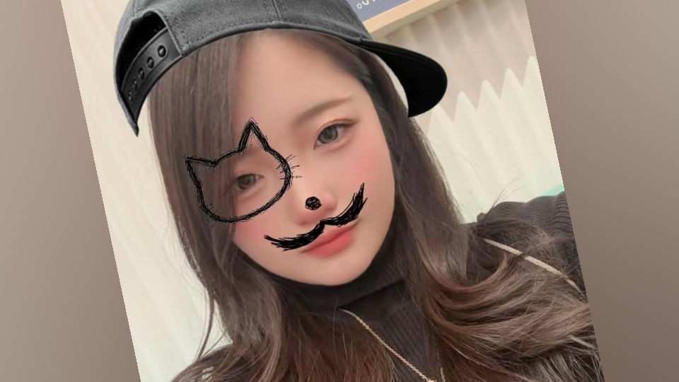 ねぇー、太りすぎてコスプレ合わなかった、泣く、最悪。