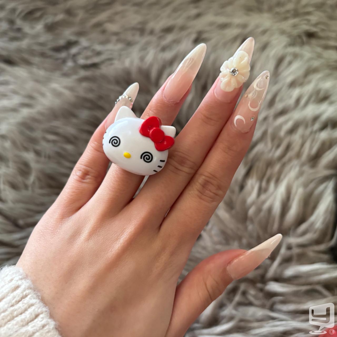 今日の一枚 カワイイ ネイル CLUB Rayz 出勤