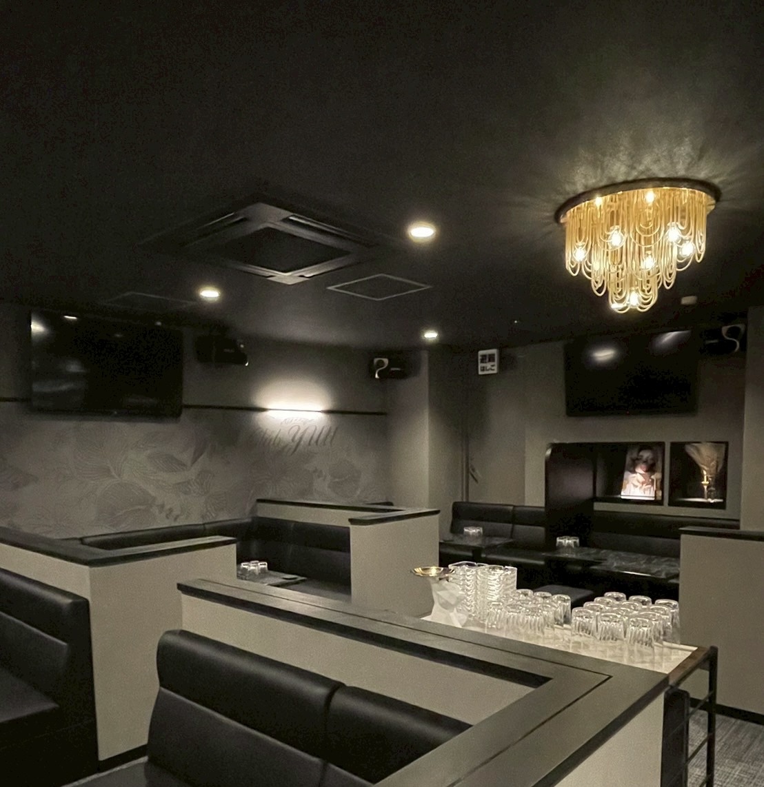 高松 ラウンジ club YUU店内1